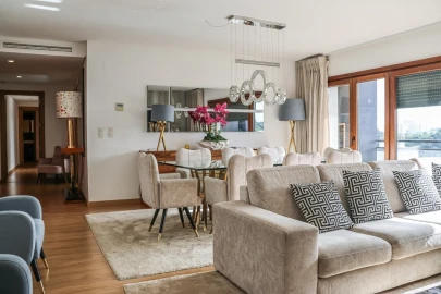 Apartamento T3 para Venda em Sacavém e Prior Velho