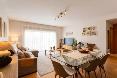 Apartamento T3 para Venda em Algueirão-Mem Martins