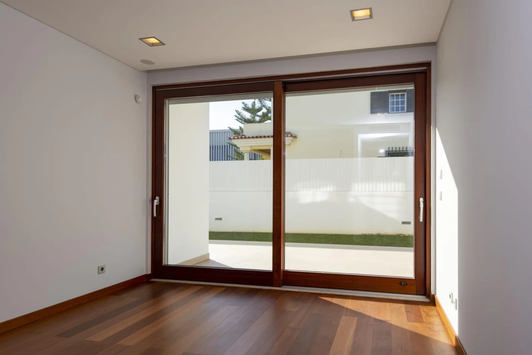 Moradia T5 para Venda em Carcavelos e Parede Foto 19