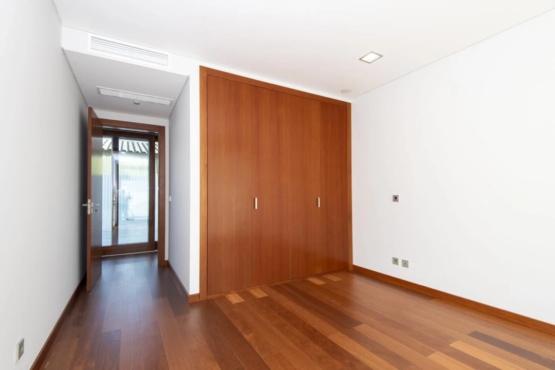 Moradia T5 para Venda em Carcavelos e Parede Foto 18