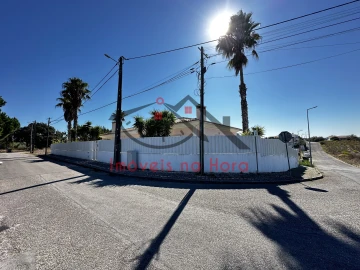 Moradia T0 para Venda em Sesimbra (Castelo)