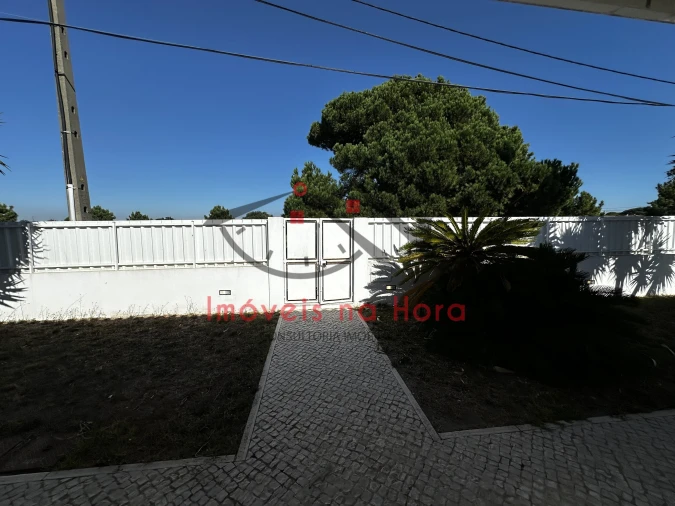 Moradia T0 para Venda em Sesimbra (Castelo) Foto 10