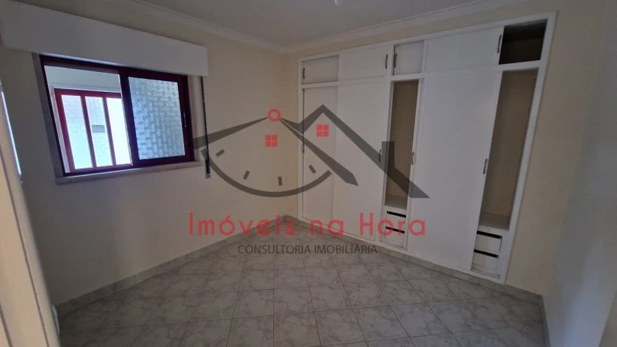 Apartamento T1 para Venda em São João das Lampas e Terrugem Foto 5