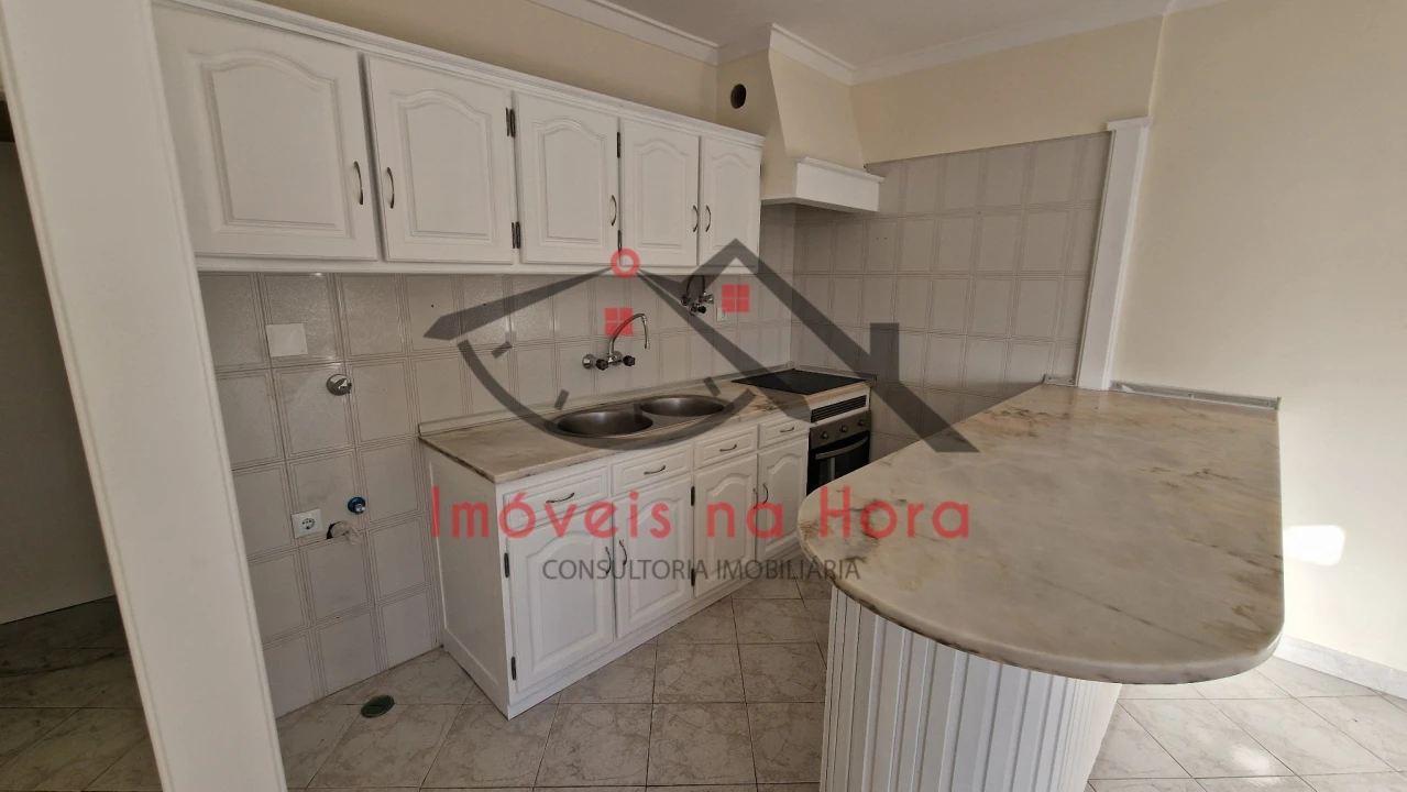 Apartamento T1 para Venda em São João das Lampas e Terrugem Foto 9