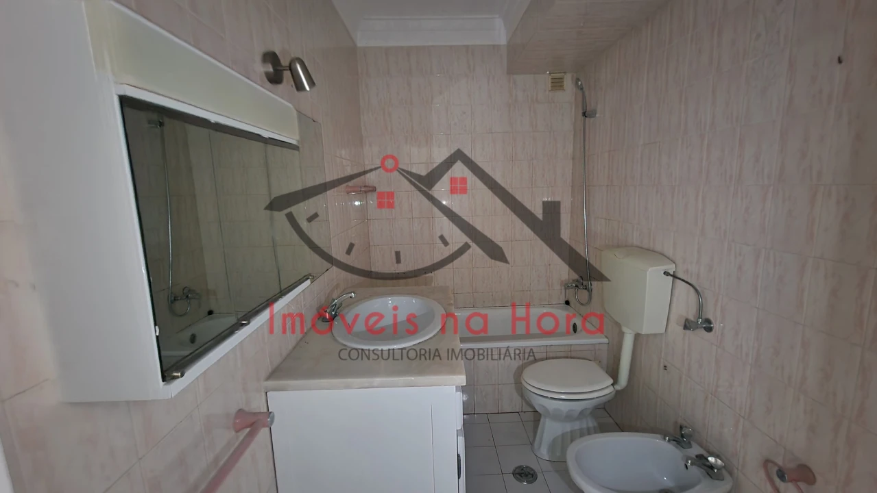 Apartamento T1 para Venda em São João das Lampas e Terrugem Foto 6