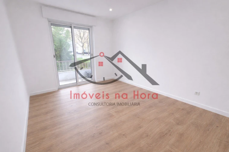 Apartamento T3 para Venda em Falagueira-Venda Nova Foto 6