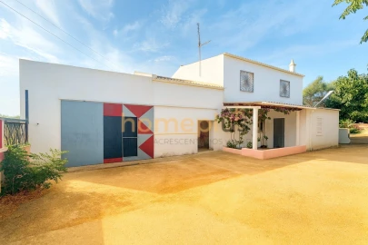 Quinta T4 para Venda em Moncarapacho e Fuseta