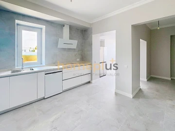 Moradia T5 para Venda em Vila Nova de Cacela