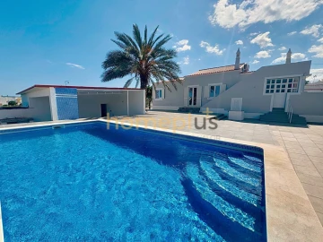 Moradia T5 para Venda em Vila Nova de Cacela