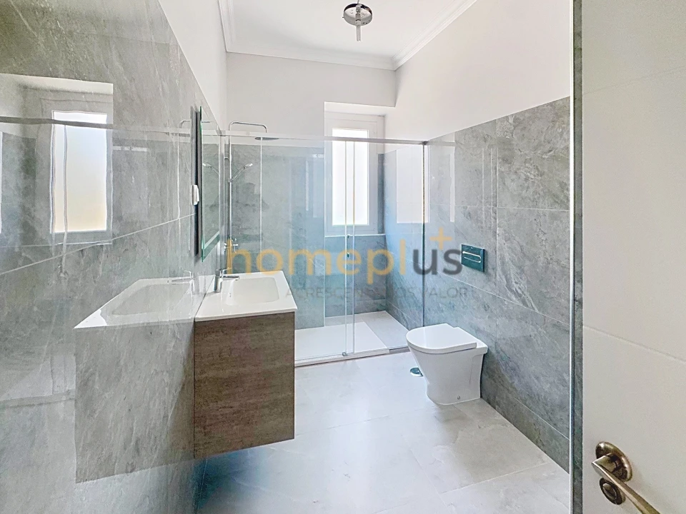 Moradia T5 para Venda em Vila Nova de Cacela Foto 14