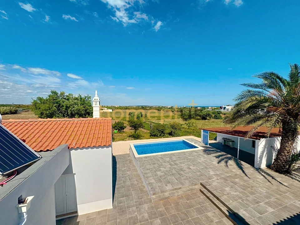 Moradia T5 para Venda em Vila Nova de Cacela Foto 3