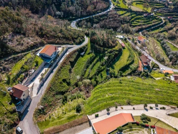 Terreno para Venda em Sande, Vilarinho, Barros e Gomide