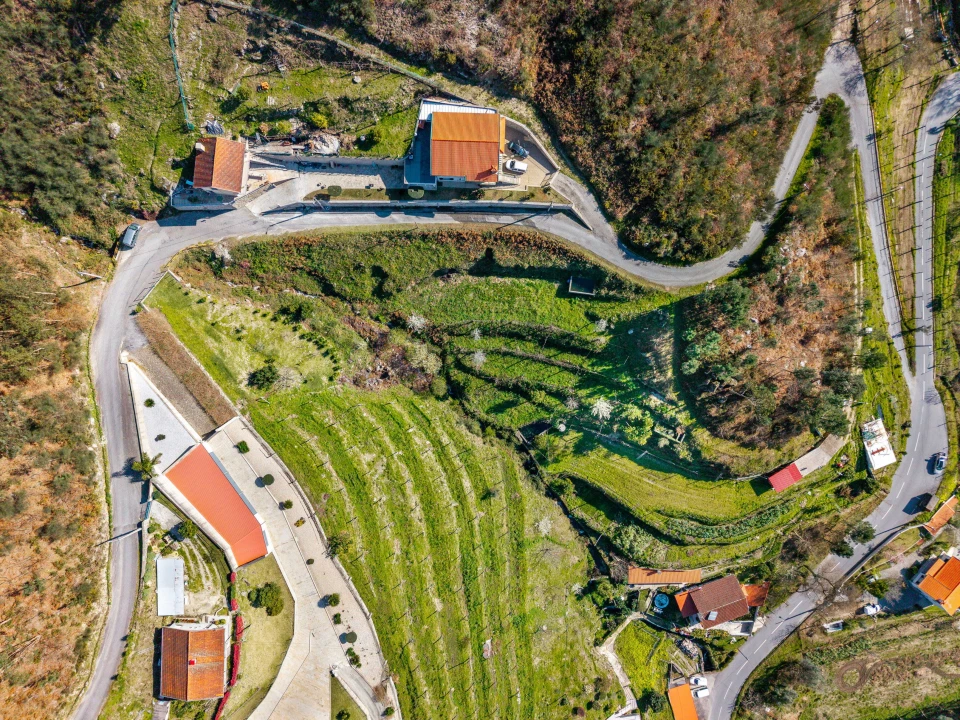 Terreno para Venda em Sande, Vilarinho, Barros e Gomide Foto 1