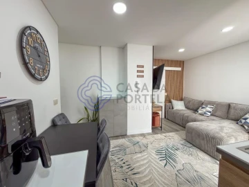 Moradia T2 para Venda em Canelas