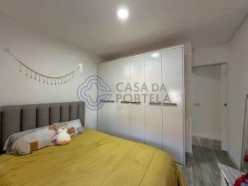 Moradia T2 para Venda em Canelas