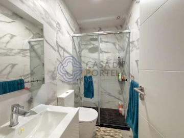 Moradia T2 para Venda em Canelas