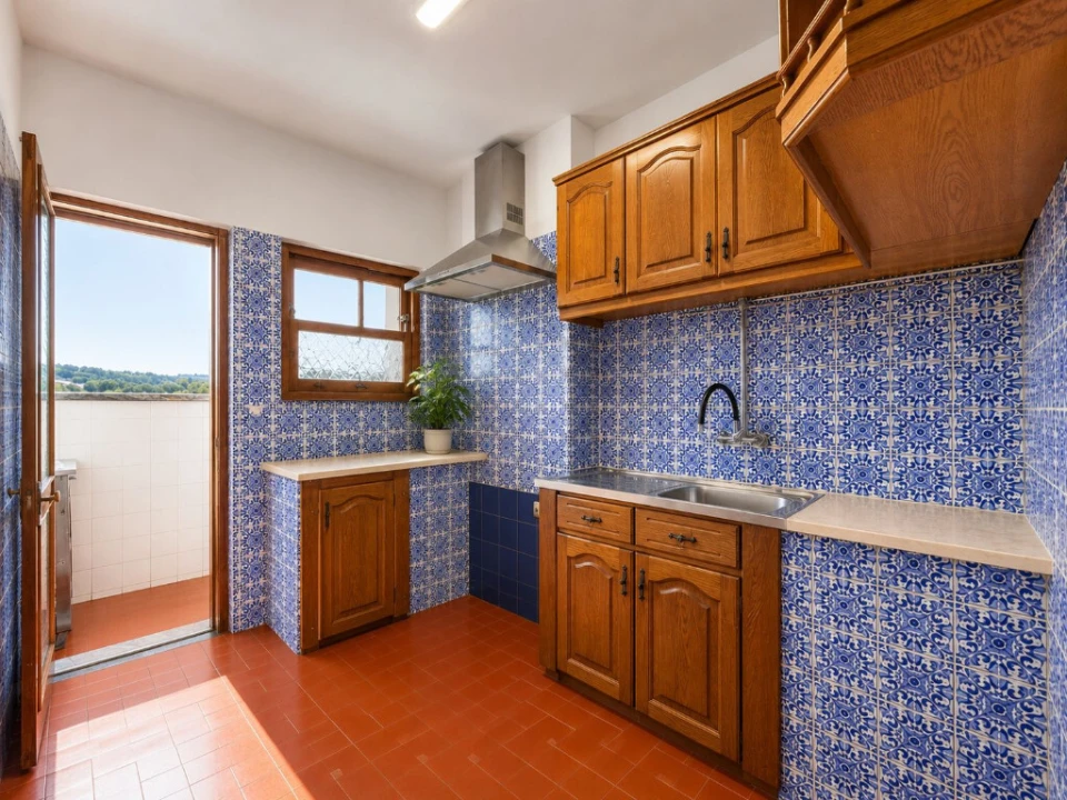 Apartamento T5 para Venda em Santo Antonio dos Olivais Foto 5