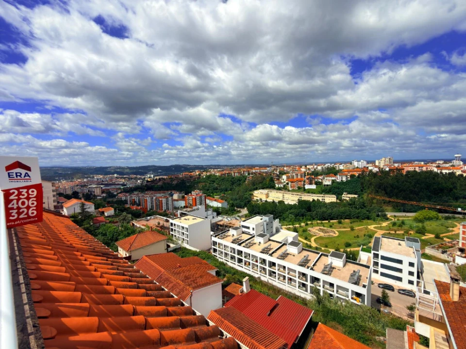 Apartamento T5 para Venda em Santo Antonio dos Olivais Foto 23