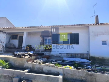 Moradia T3 para Venda em Santo Agostinho e São João Baptista e Santo Amador