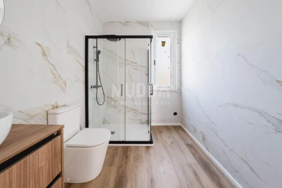 Moradia T4 para Venda em Santa Maria, São Pedro e Sobral da Lagoa