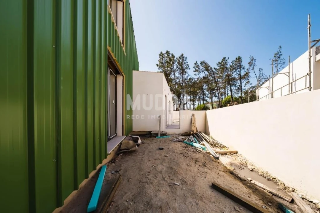 Moradia T4 para Venda em Santa Maria, São Pedro e Sobral da Lagoa Foto 54