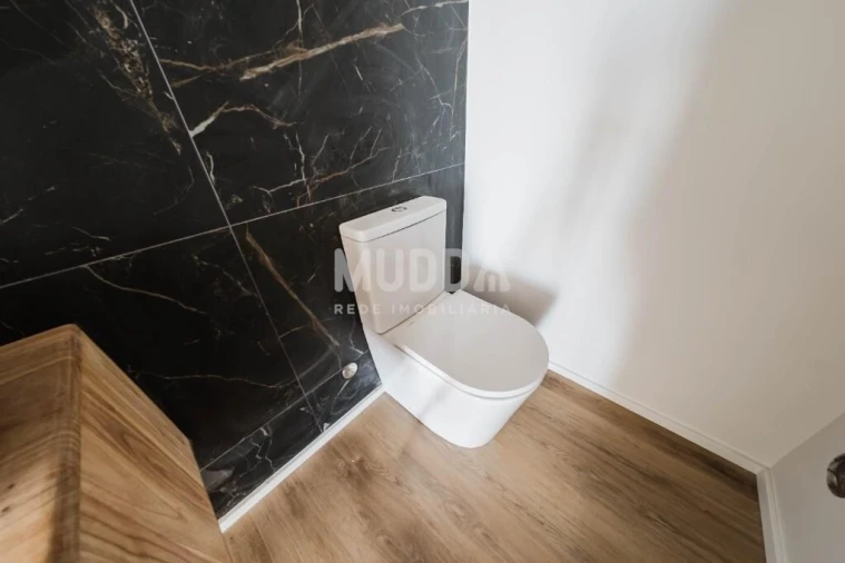 Moradia T4 para Venda em Santa Maria, São Pedro e Sobral da Lagoa Foto 13