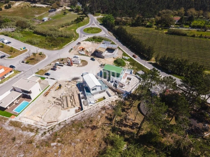 Moradia T4 para Venda em Santa Maria, São Pedro e Sobral da Lagoa Foto 62