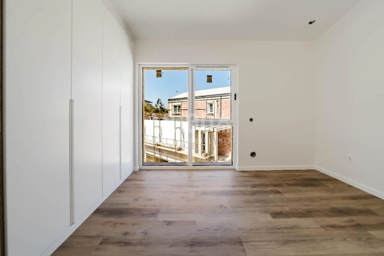 Moradia T4 para Venda em Santa Maria, São Pedro e Sobral da Lagoa Foto 40