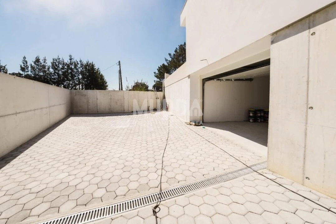 Moradia T4 para Venda em Santa Maria, São Pedro e Sobral da Lagoa Foto 52