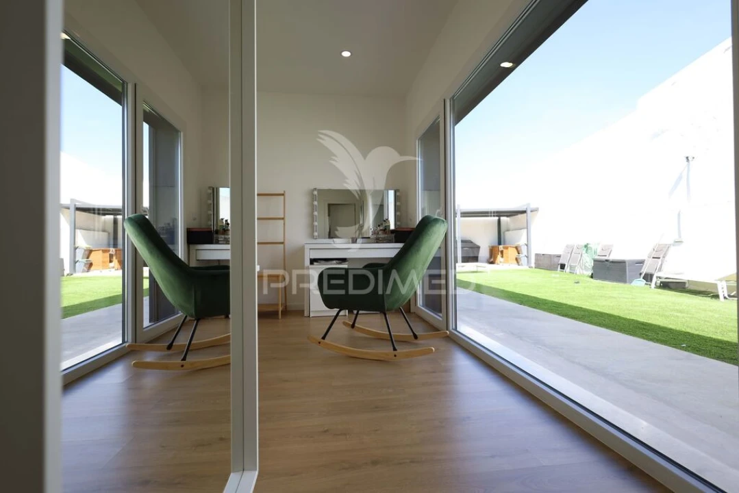 Moradia T4 para Venda em Atalaia Foto 1