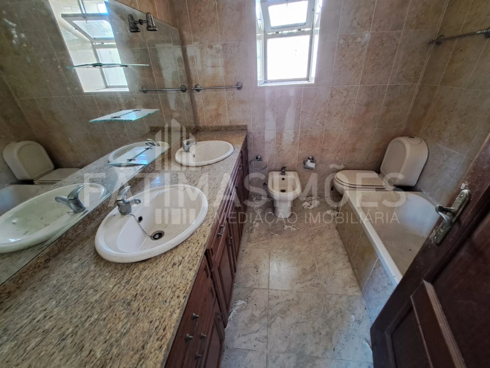 Moradia T3 para Venda em Seixas Foto 18