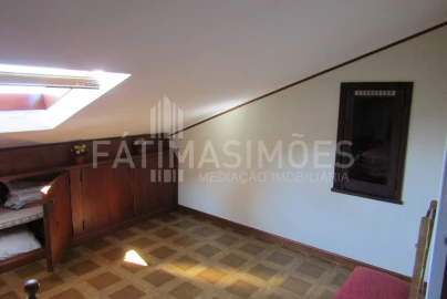 Moradia T3 para Venda em Moledo e Cristelo