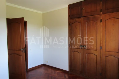 Moradia T3 para Venda em Moledo e Cristelo