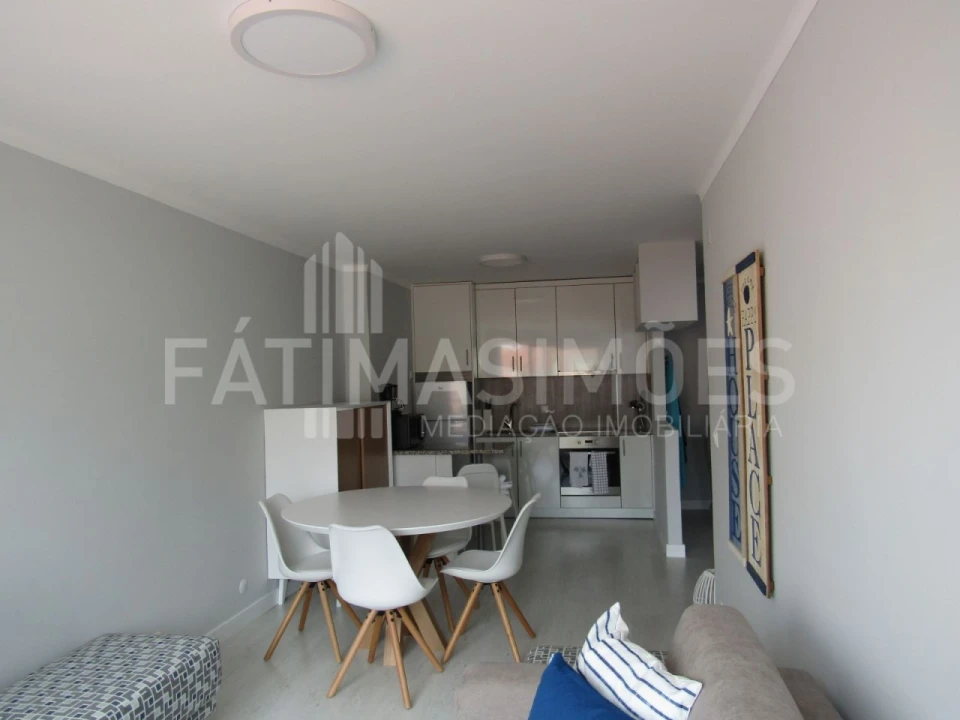 Apartamento T1 para Venda em Vila Praia de Ancora Foto 1