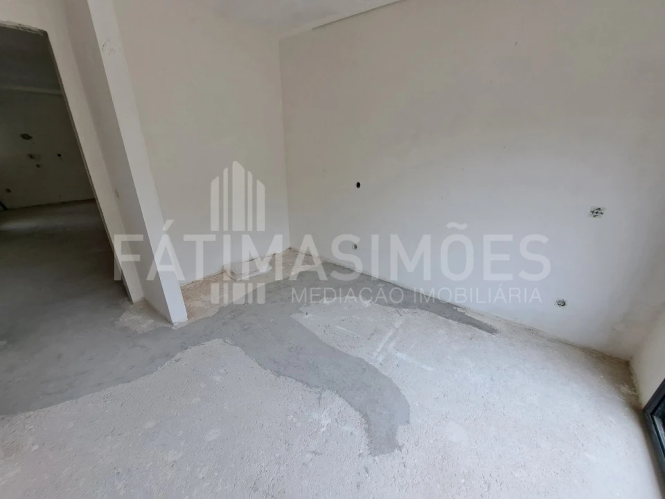 Moradia T4 para Venda em Riba de Ancora Foto 14