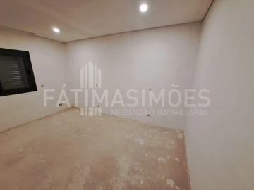 Moradia T4 para Venda em Riba de Ancora