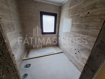 Moradia T4 para Venda em Riba de Ancora