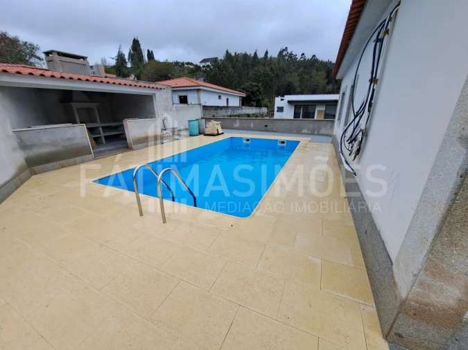 Moradia T4 para Venda em Riba de Ancora Foto 18