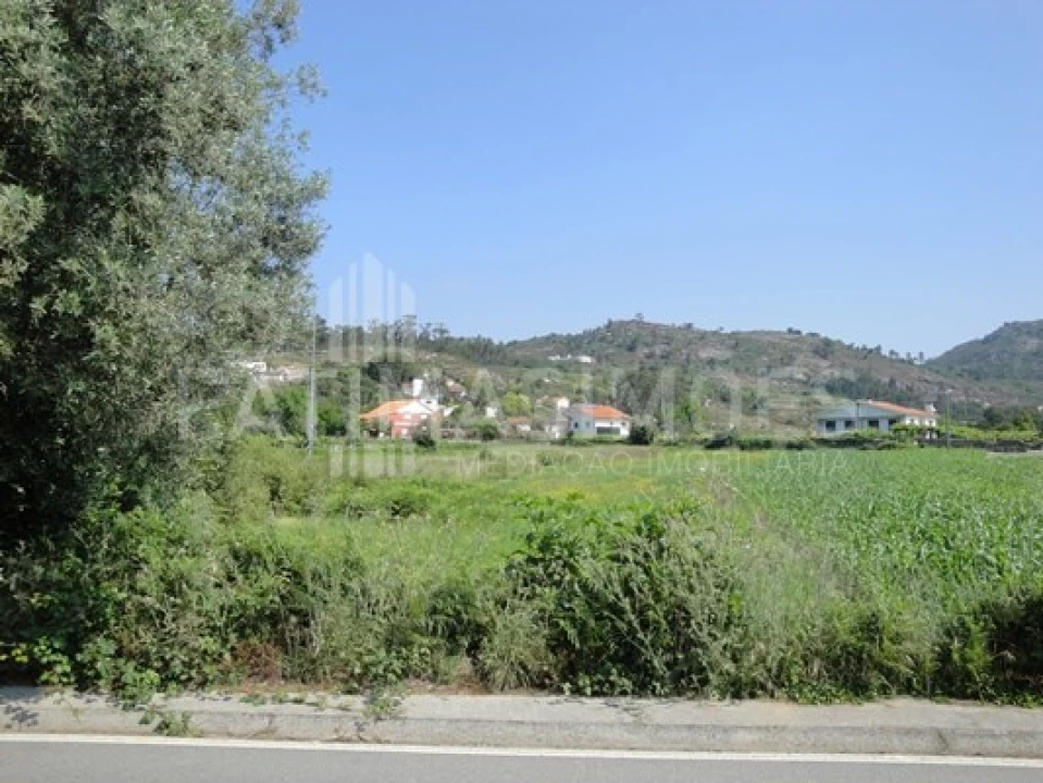 Terreno para Venda em Vilar de Mouros Foto 2
