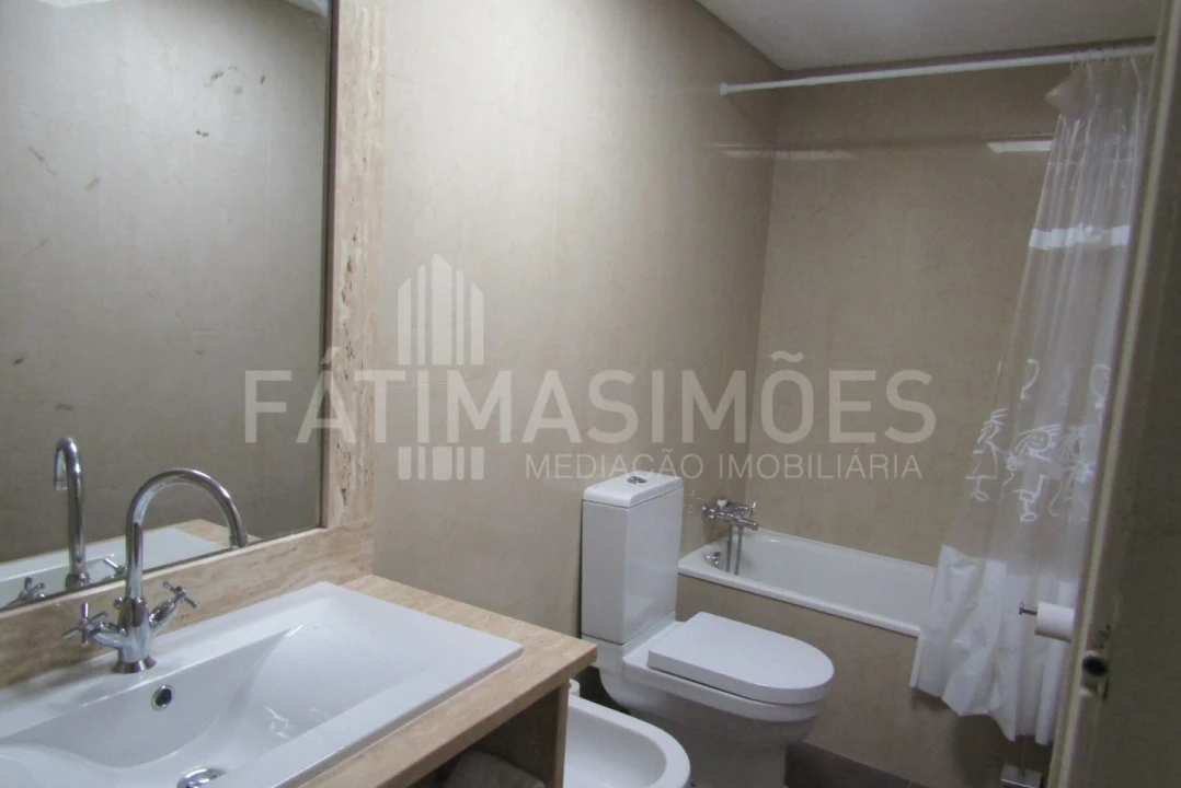 Quinta T4 para Venda em Freixieiro de Soutelo Foto 9