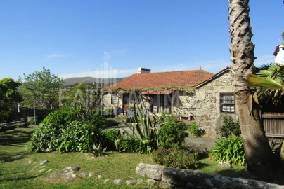 Quinta T4 para Venda em Freixieiro de Soutelo
