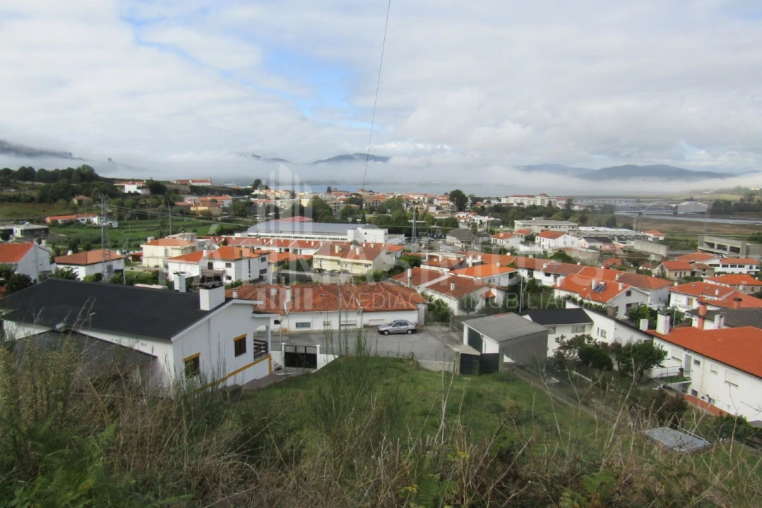 Terreno para Venda em Caminha (Matriz) e Vilarelho Foto 1