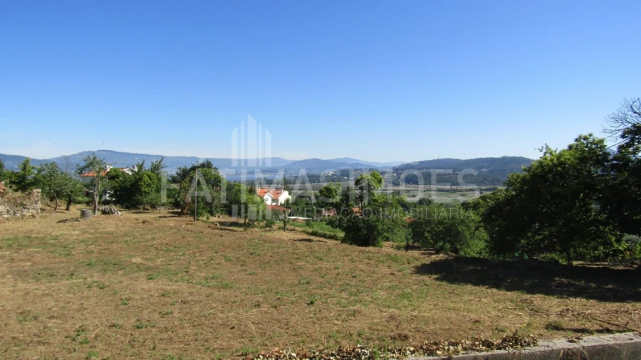 Terreno para Venda em Caminha (Matriz) e Vilarelho
