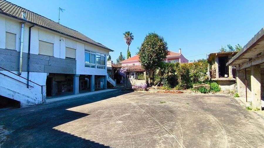 Moradia T5 para Venda em Alvarães