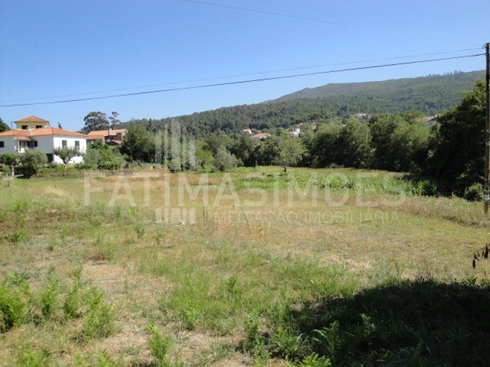 Terreno para Venda em Freixieiro de Soutelo Foto 3