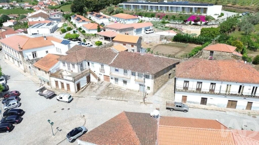 Moradia T5 para Venda em Vilar de Maçada Foto 3