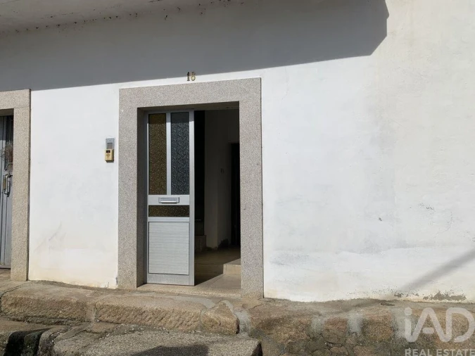 Moradia T5 para Venda em Vilar de Maçada Foto 4