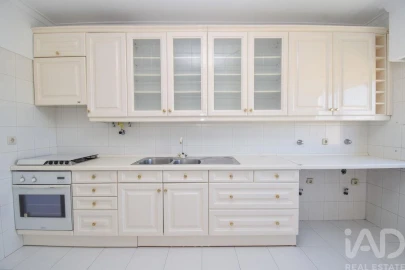 Apartamento T2 para Venda em Agualva e Mira-Sintra
