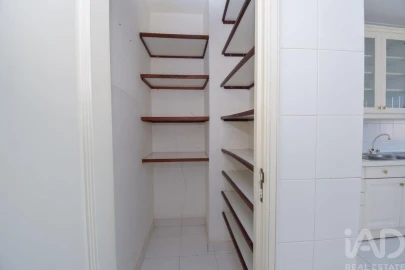 Apartamento T2 para Venda em Agualva e Mira-Sintra