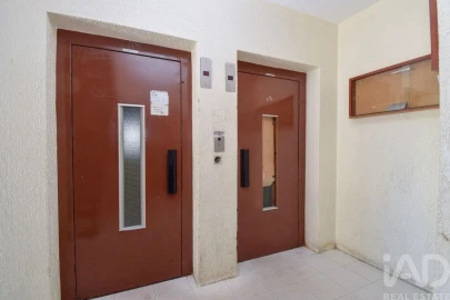 Apartamento T2 para Venda em Agualva e Mira-Sintra